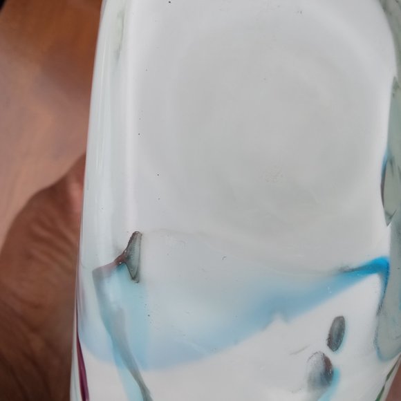 Beautiful Vase, Signed.  Can't make out Sign. - Picture 3 of 6